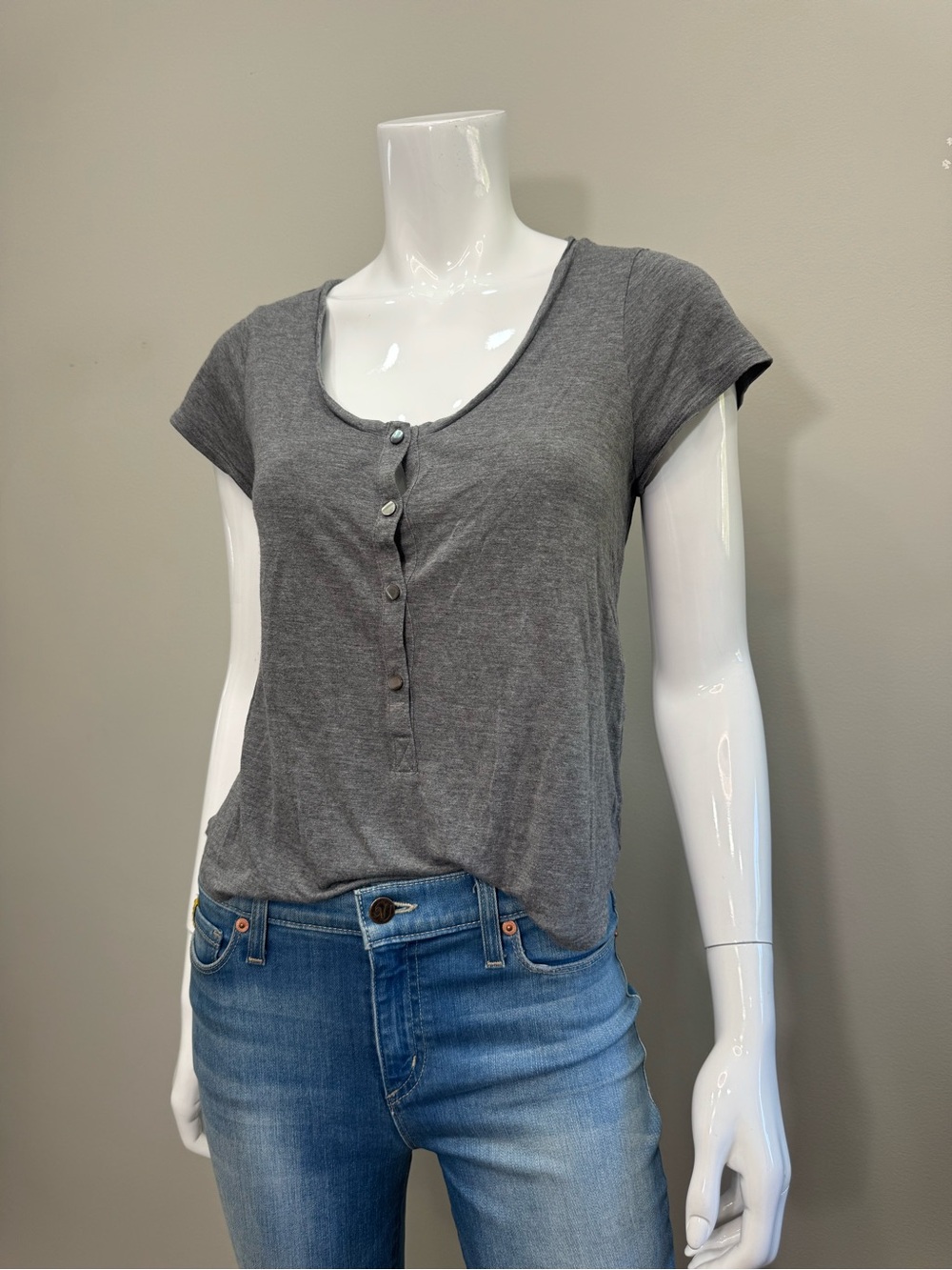 T BY ALEXANDER WANG Gray Snap Front Henley Short Sleeve Tee Shir